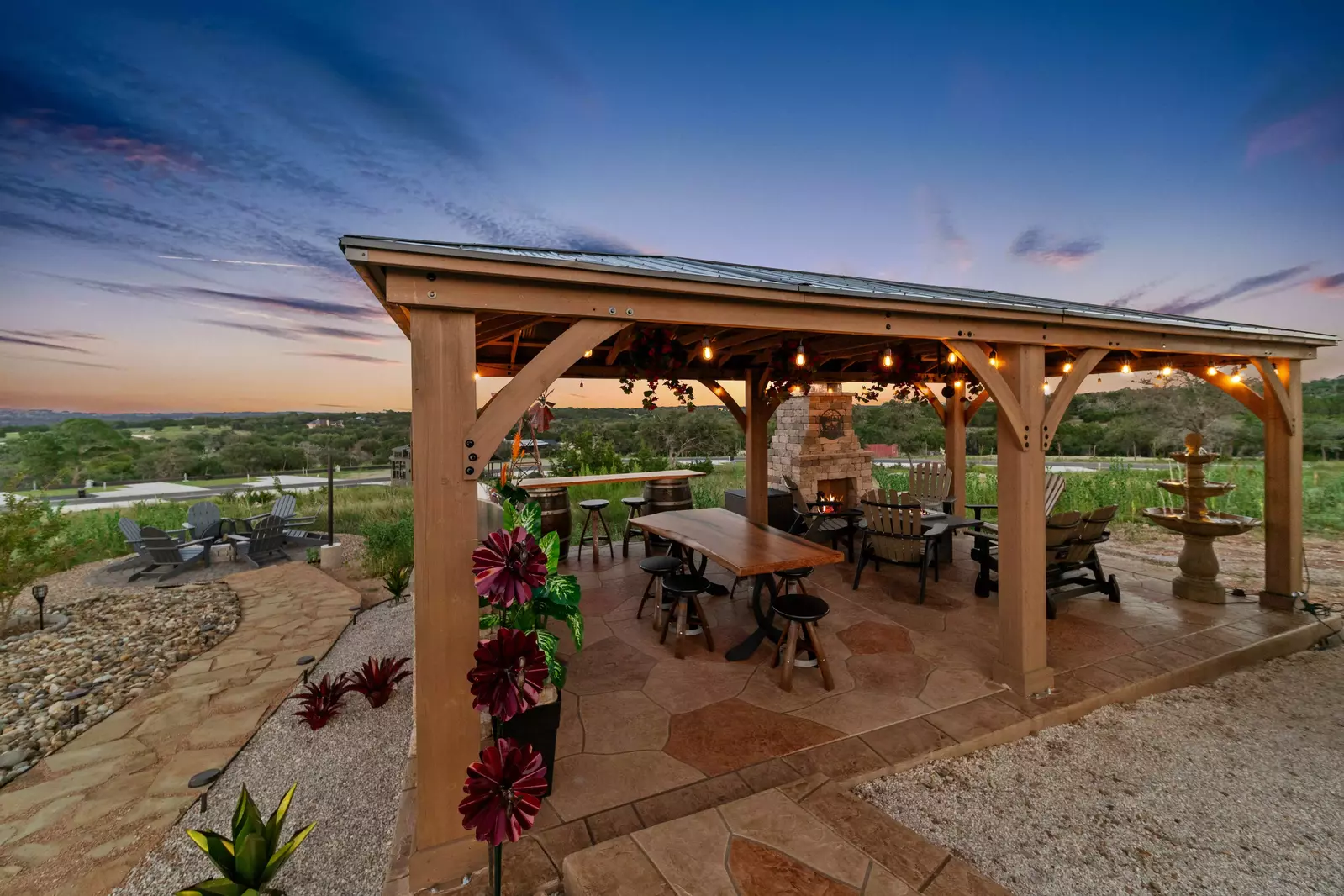 outdoor seating area at Firefly Fredericksburg