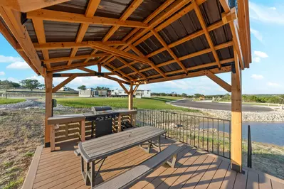 Executive Site FF 083