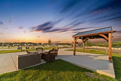 Executive Site FF 106