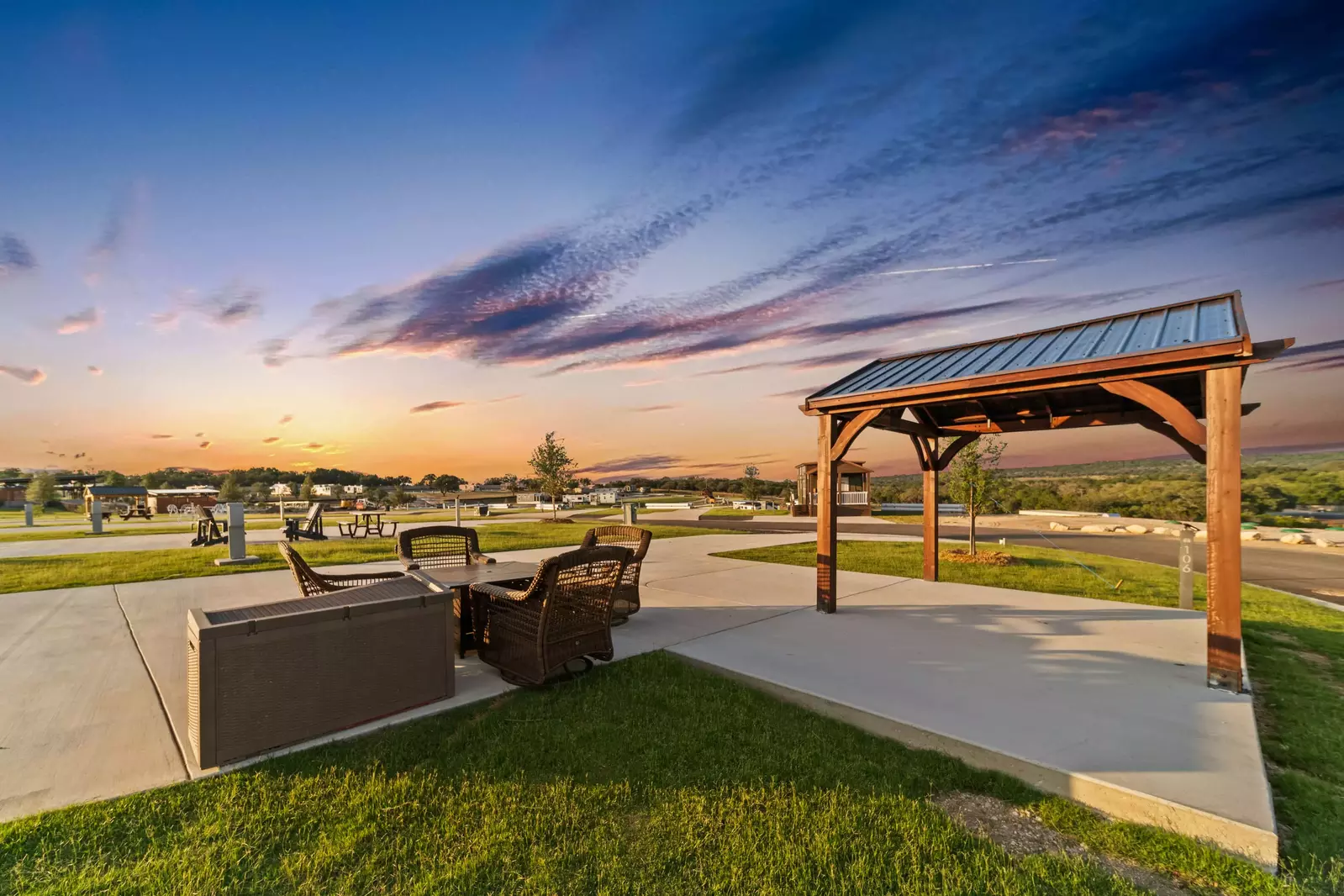 Executive Site FF 106