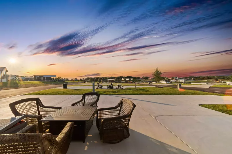 Executive Site FF 106