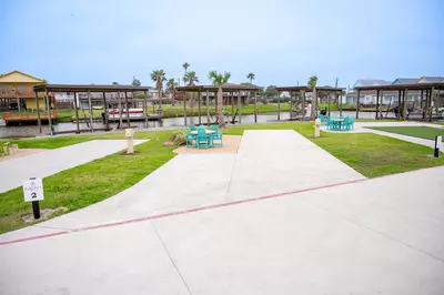 Executive Montego Cove - 2