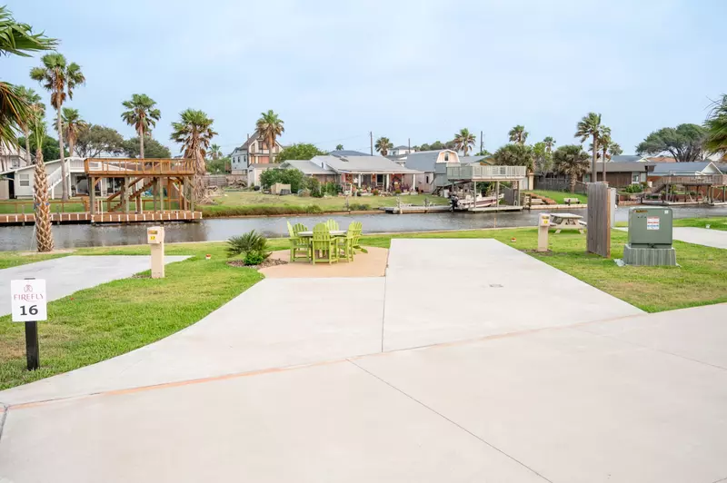 Executive Montego Cove - 16