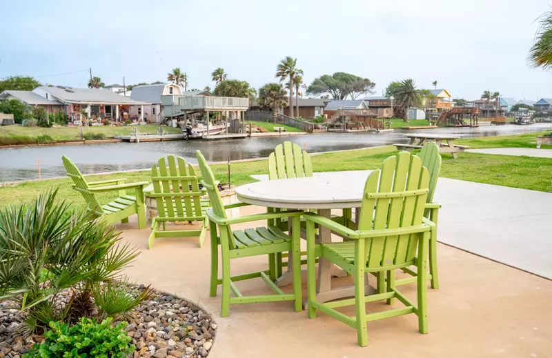 Executive Montego Cove - 16