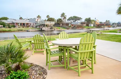 Executive Montego Cove - 16