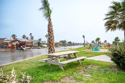 Premium Montego Cove - 24