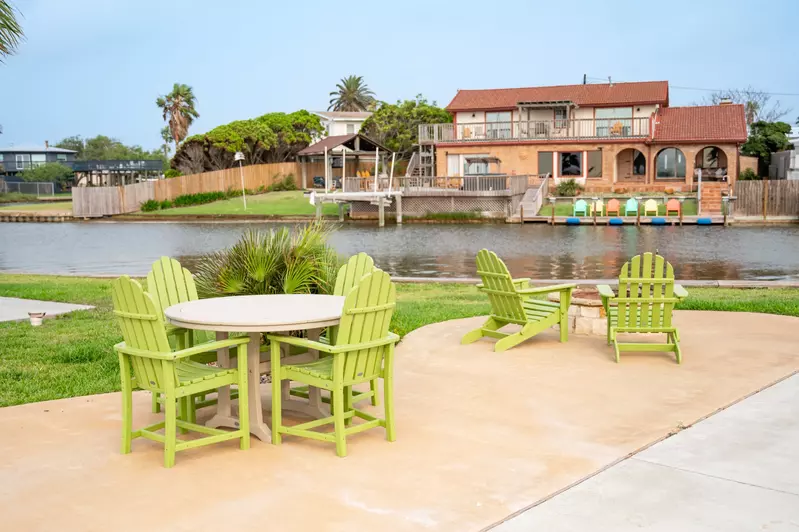 Executive Montego Cove - 25