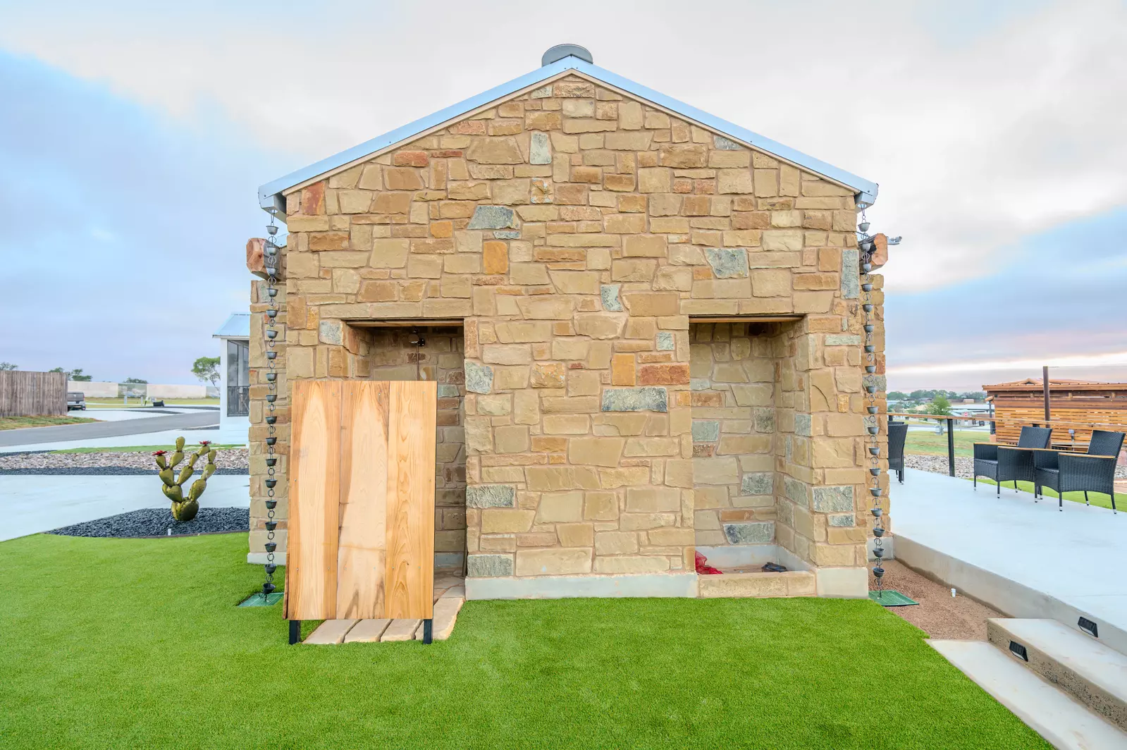 Executive Site FF 221