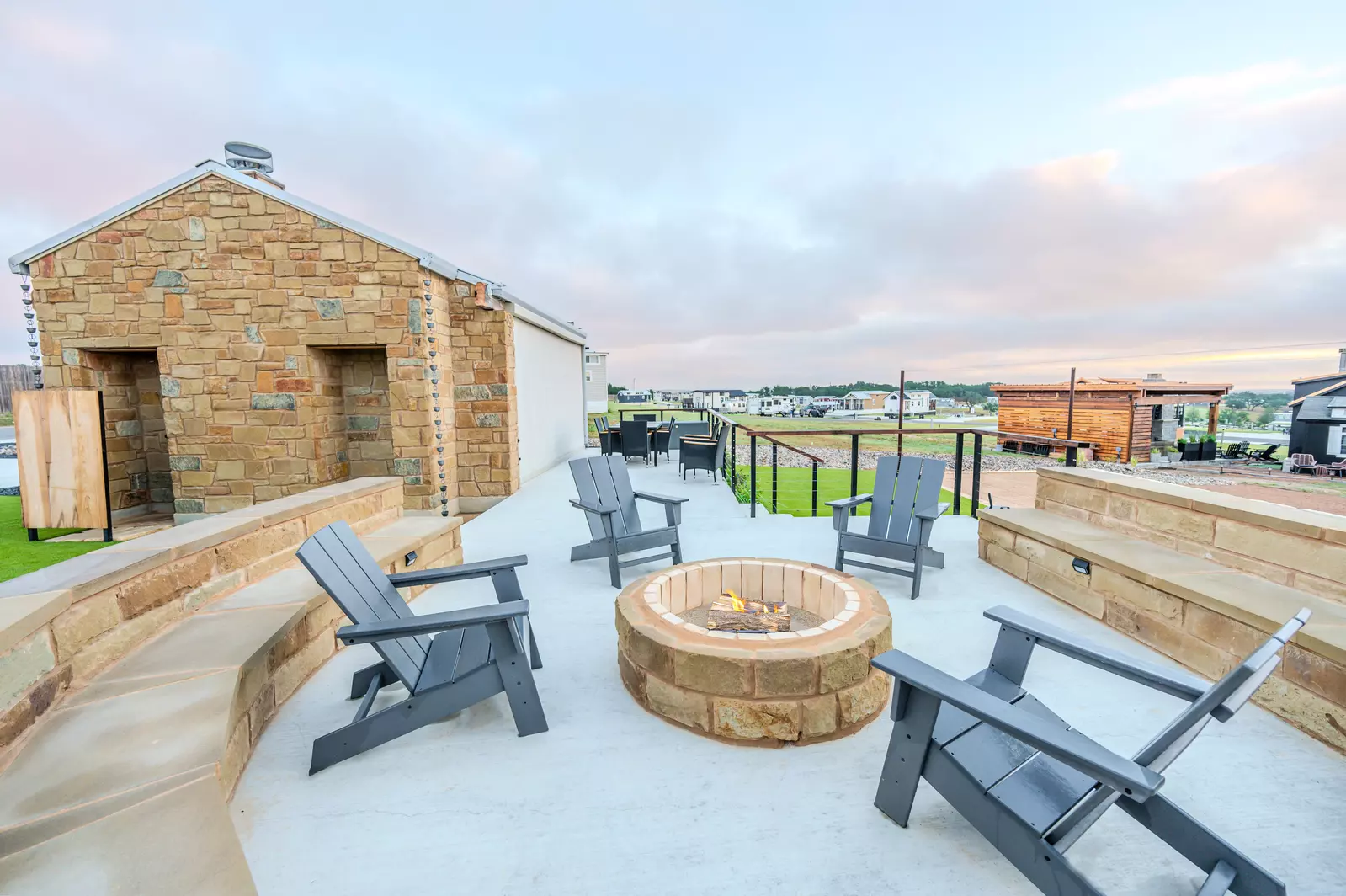 Executive Site FF 221