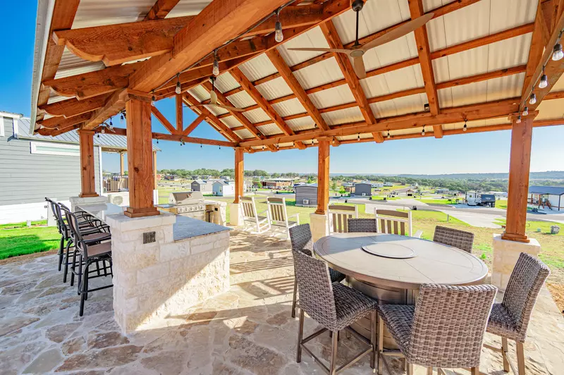 Executive Site FF 182