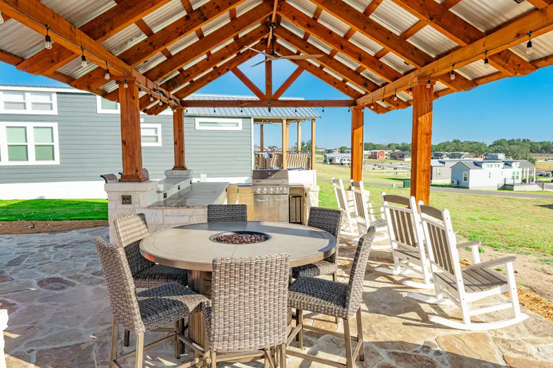 Executive Site FF 182