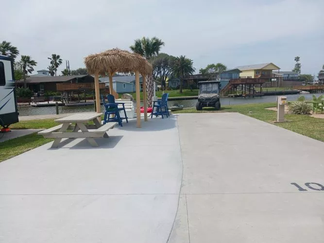 Executive Montego Cove - 10