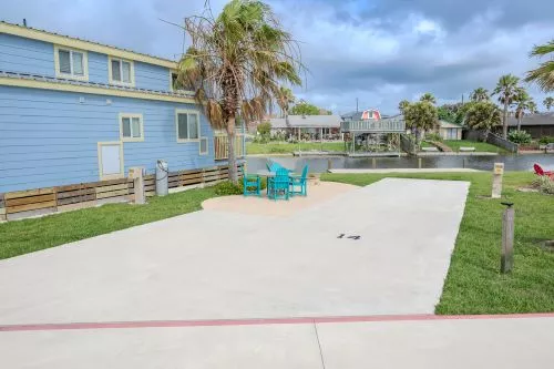 Executive Montego Cove - 14